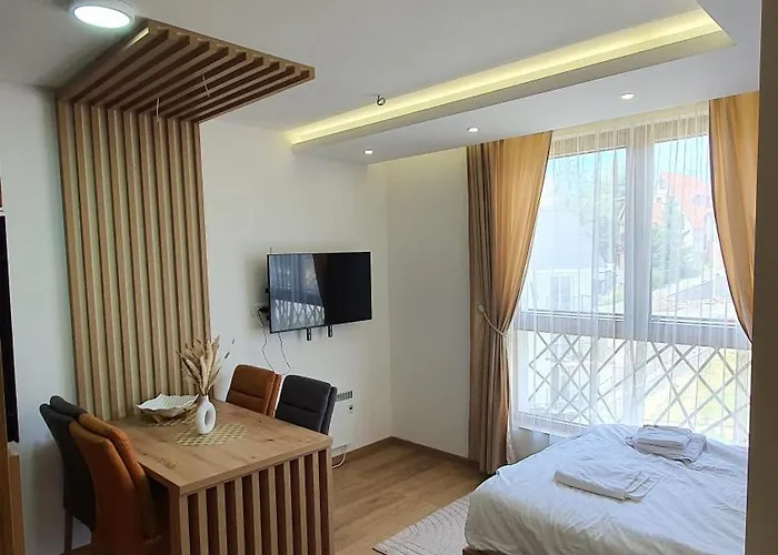 Kasandra Wellness A203 President Kop アパート